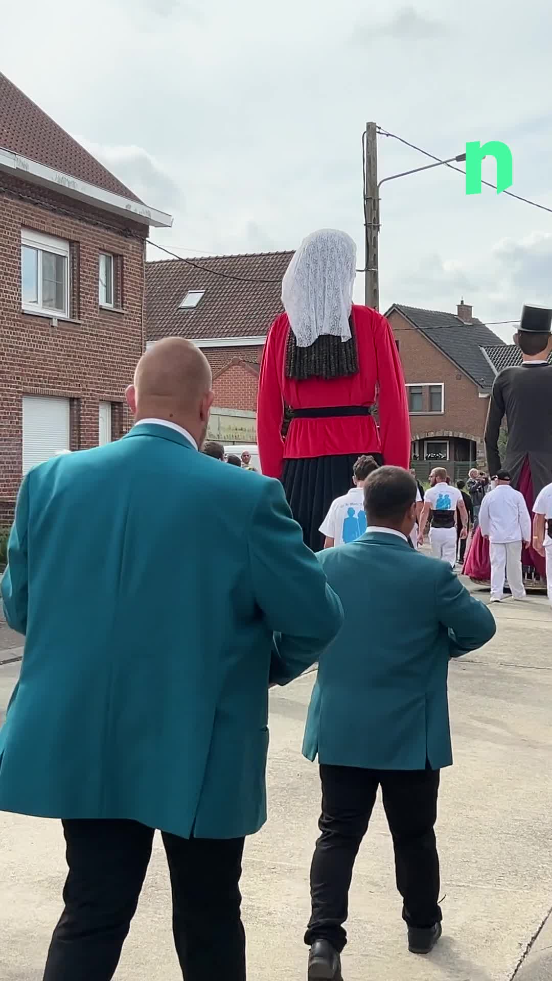 À Leuze\u002c les géants de Bon-Air font leur grand retour