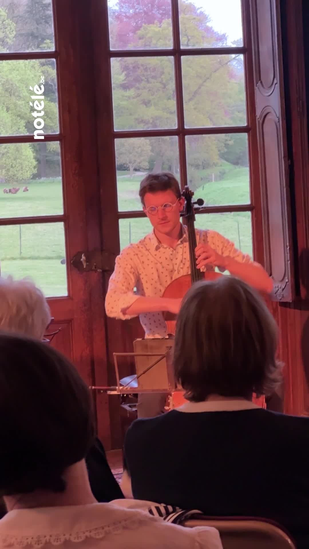 Dans le cadre du Printemps Musical de Silly\u002c la guitariste Gaëlle Solal et le violoncelliste Pierre Fontenelle proposaient le programme Quimetas