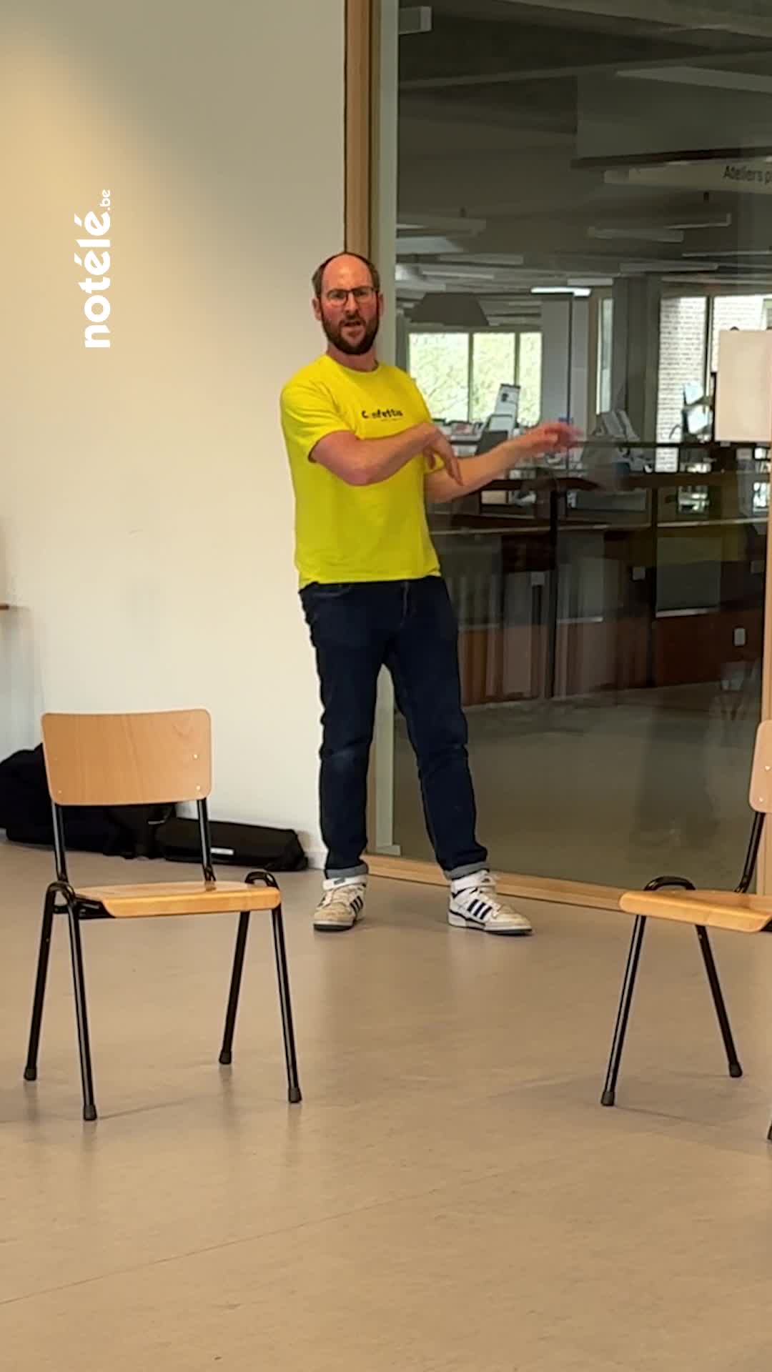 Pierre de Brauer\u002c ancien professeur de la Star Academy\u002c a animé une Masterclass d’impro à la Maison de la Culture de Tournai
