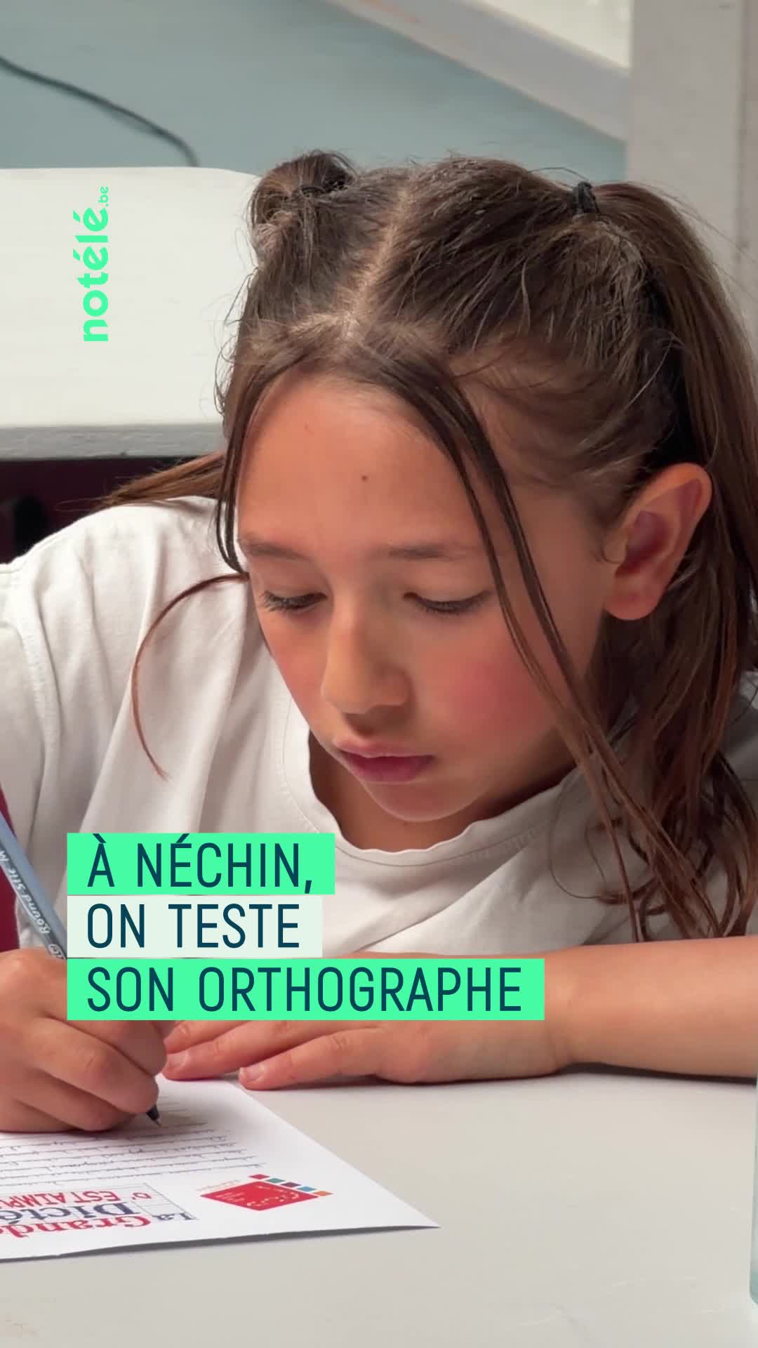 Entre hésitations\u002c accents oubliés et fous rires\u002c 60 participants ont relevé le défi de la dictée géante à Néchin.