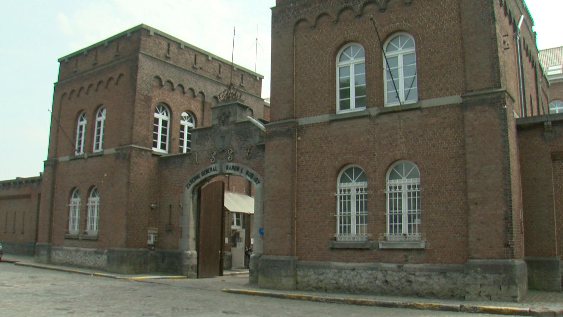 Fermeture des casernes militaires : Paul-Olivier Delannois ne lâche pas prise