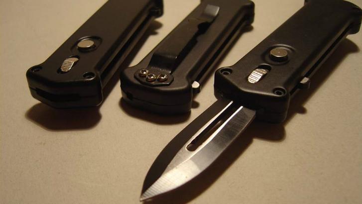 Rappel de la police concernant les armes prohibées