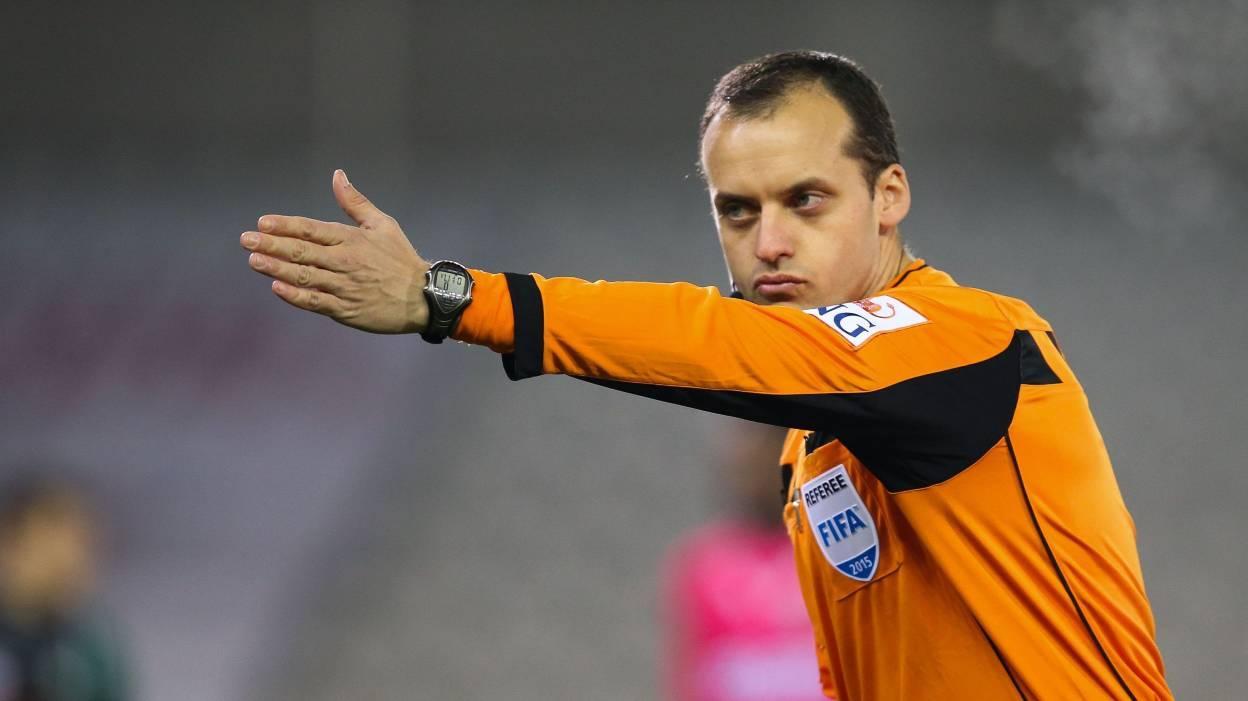 L'arbitre Alexandre Boucaut mis sur la touche