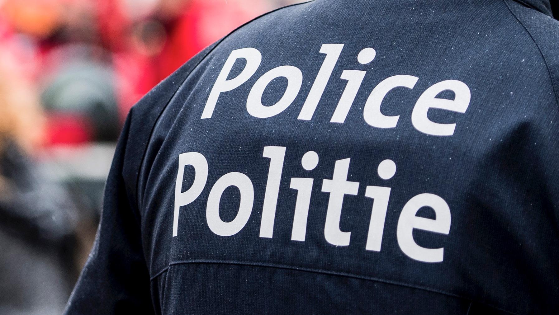 Coup de couteau au visage: un policier condamné à 8 mois de prison avec sursis