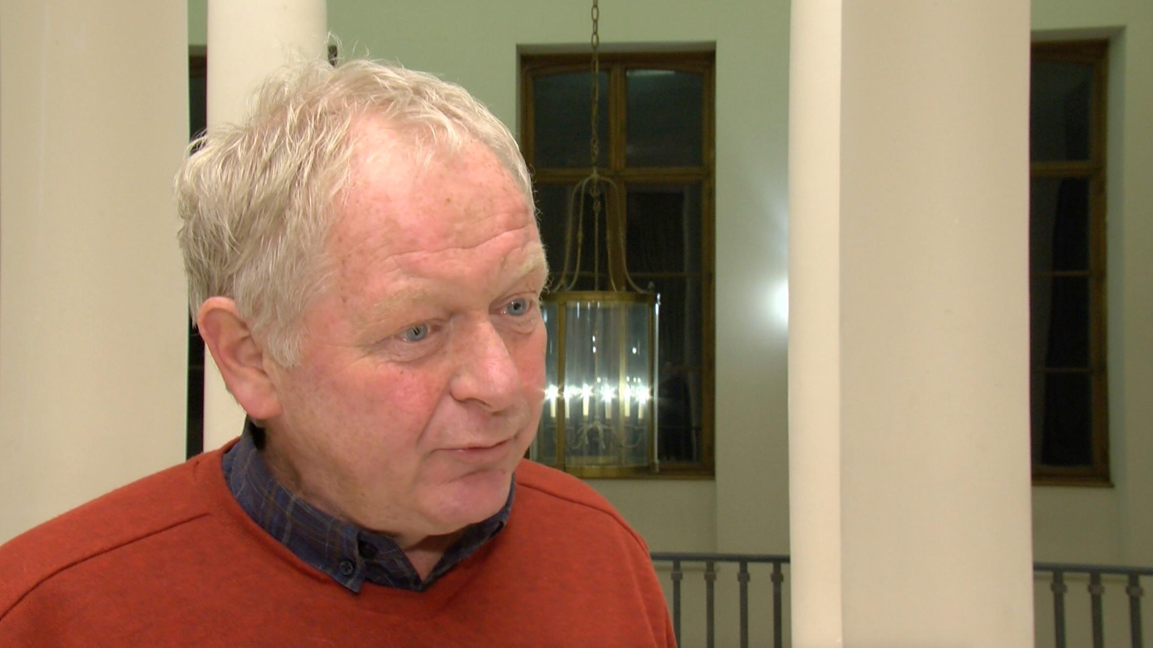 Xavier Decaluwé quitte le cdH