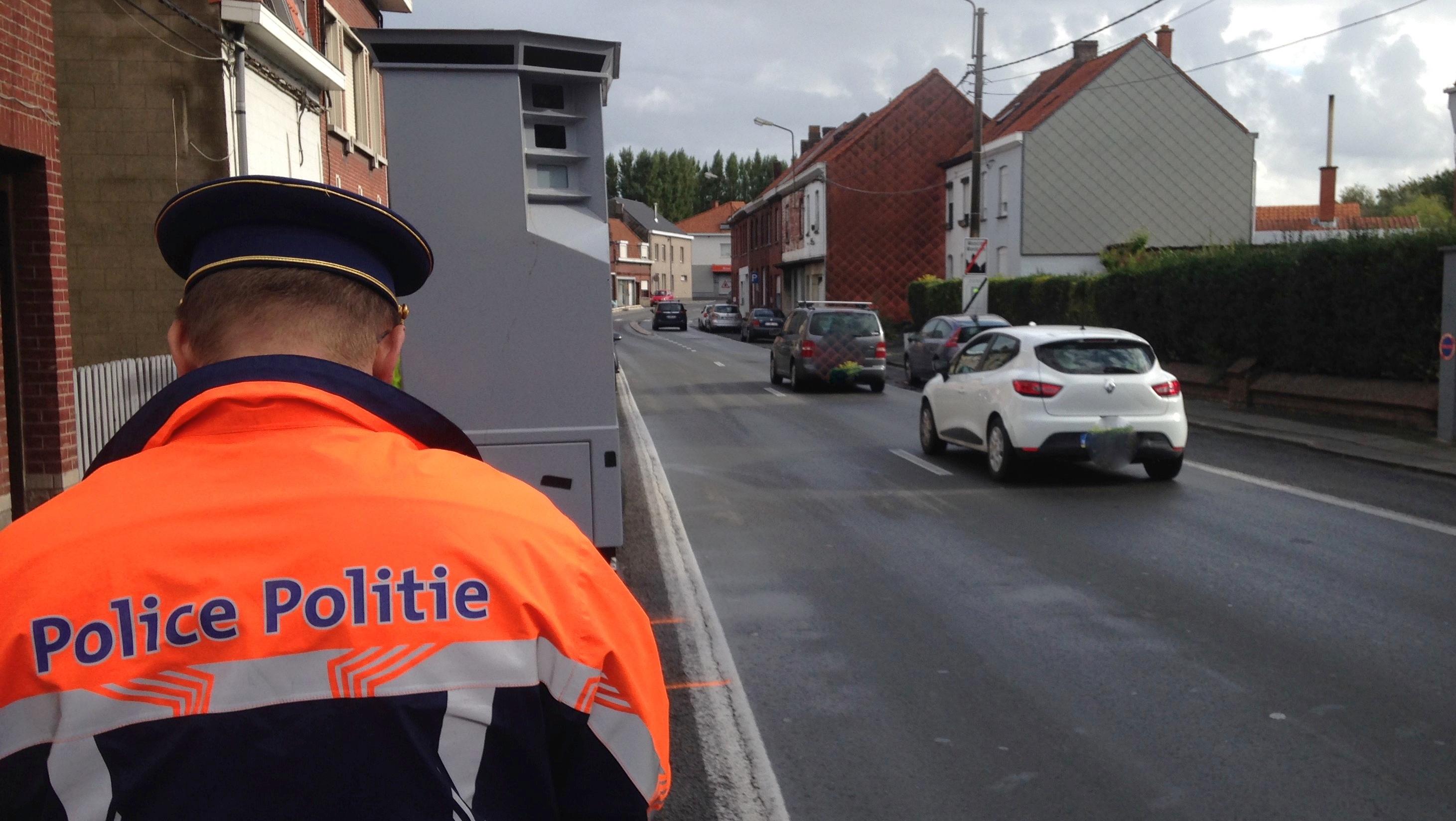 Le lidar a été installé sur la chaussée de Lille