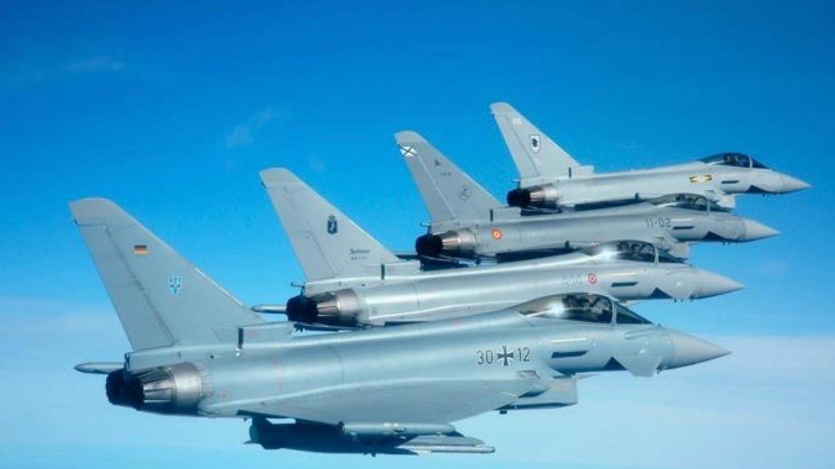 Remplacement des F-16: Feronyl signe un accord avec BAE Systems 