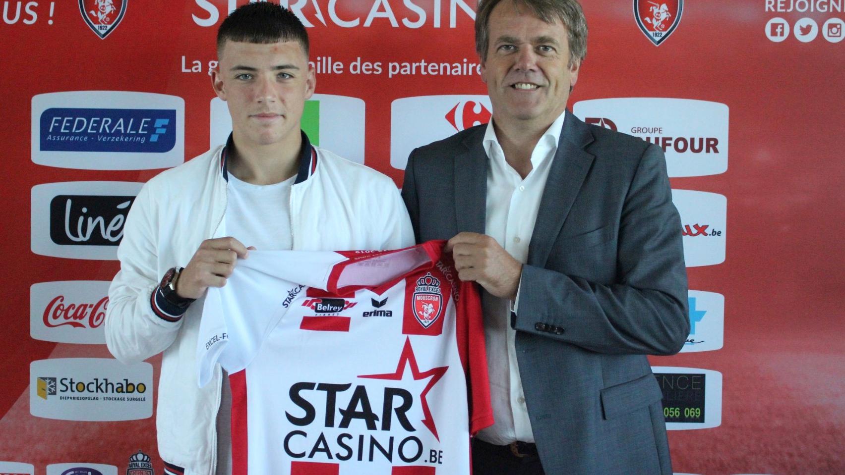 Mathéo Vroman, un jeune du Futuro, signe un contrat pro