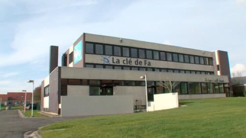 “La clé de Fa” dans l’ancien lycée d’Amougies