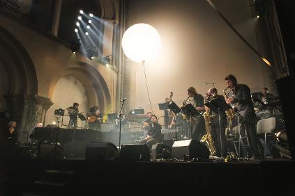 Al Manara: phare musical et politique