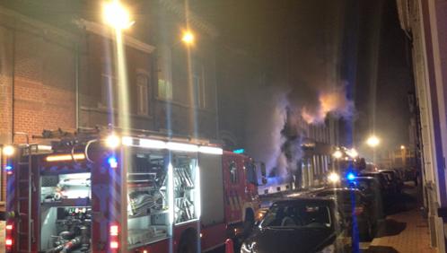 Une maison détruite par les flammes
