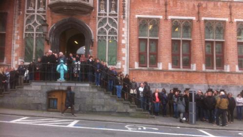Minute de silence à l'Hôtel de Ville