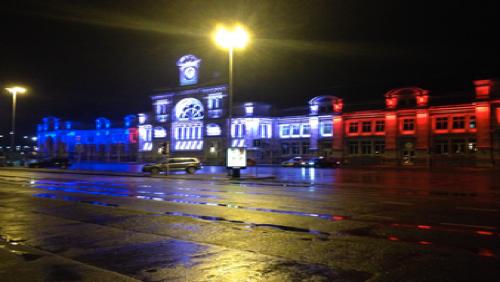 La gare aux couleurs de la France