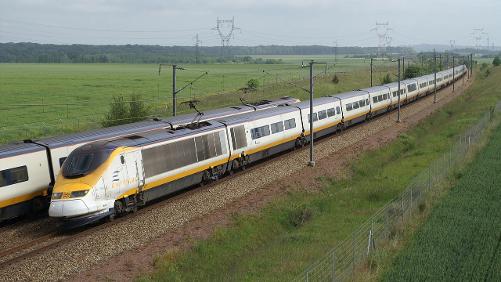 L’Eurostar bloqué par une entrave en béton