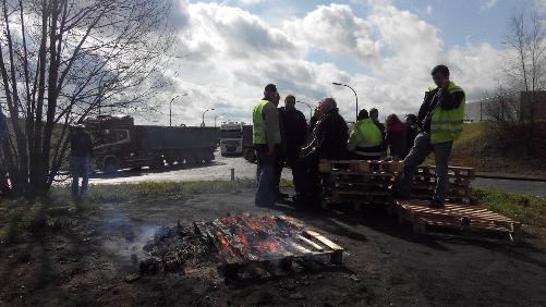 La Wapi toujours bloquée par les camions