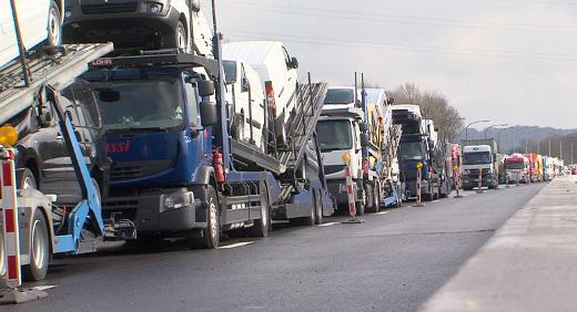 Les camionneurs dégagés de force?