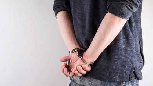 Un Athois placé sous mandat d’arrêt pour violence envers ses proches