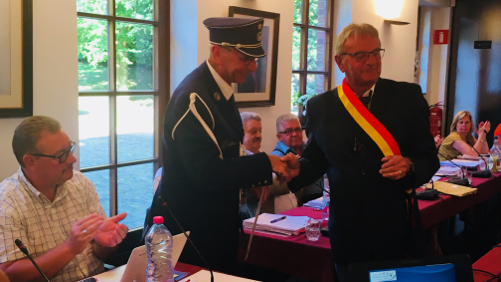 Eddy Bouvry reçoit l'insigne d’or de lauréat du travail