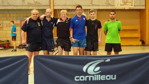 L’équipe paralympique de tennis de table à l’entraînement