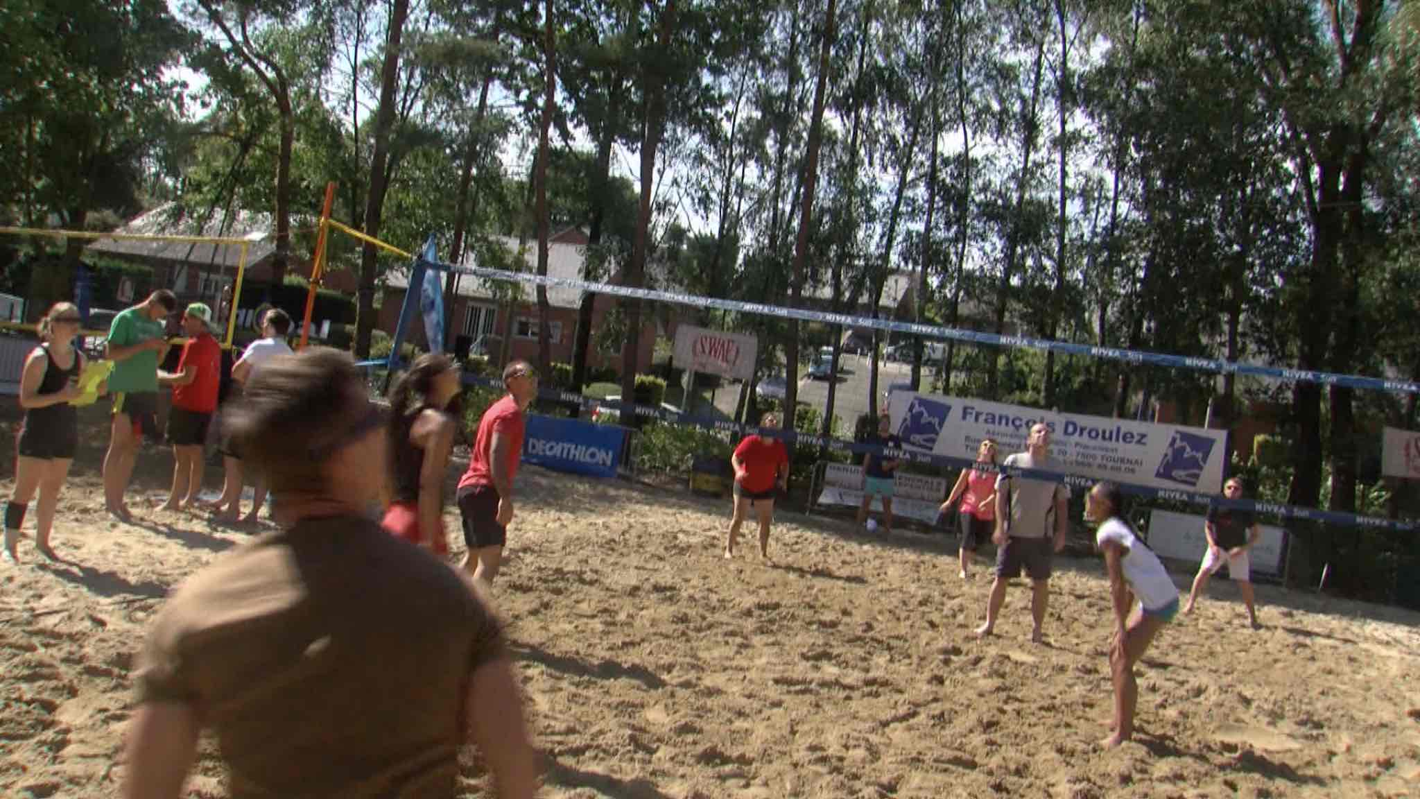 Tournoi de beach volley su sport, du sable et des amis...