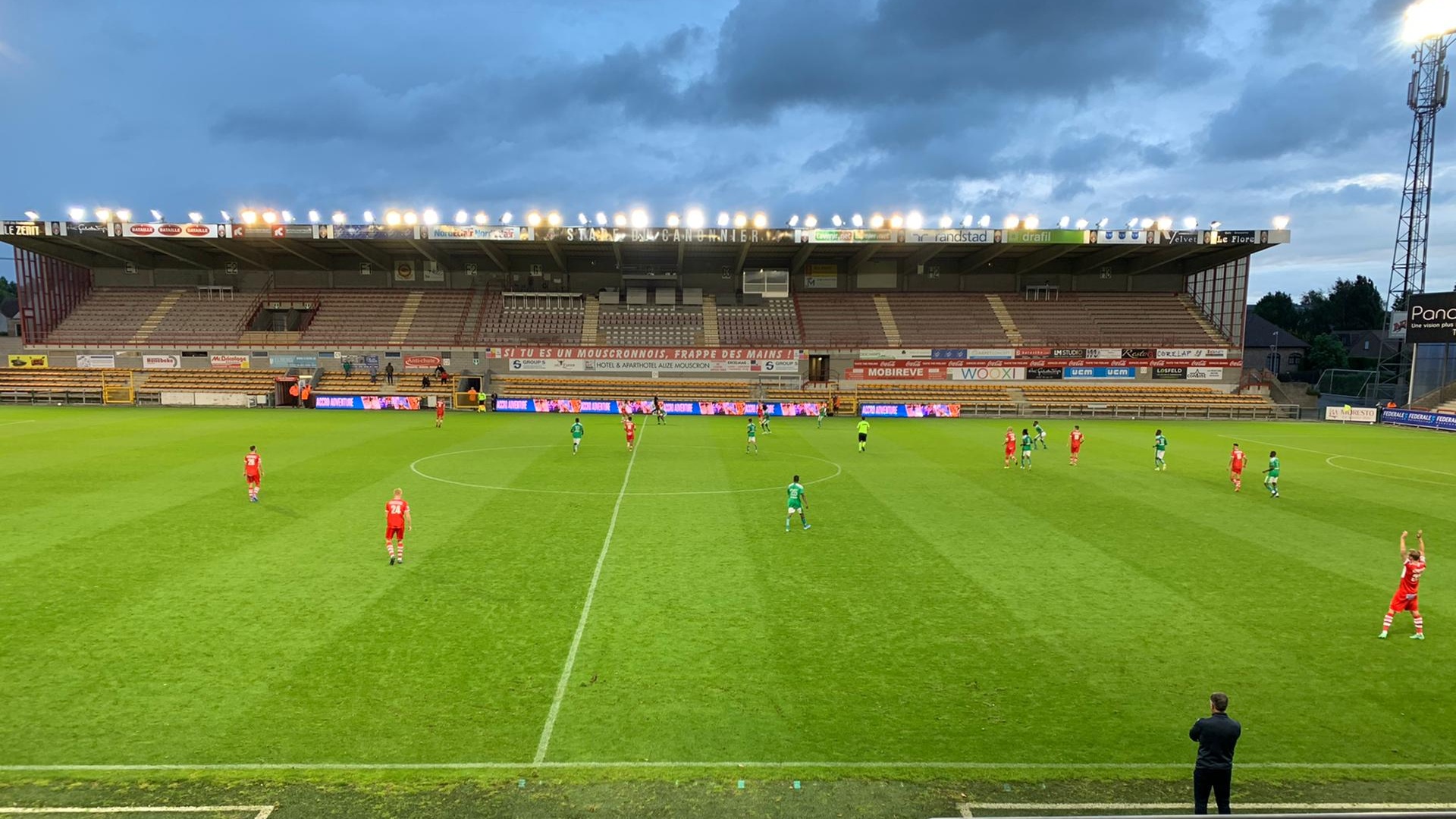 L'Excel Mouscron s'incline face à La Louvière Centre lors de son dernier match de préparation