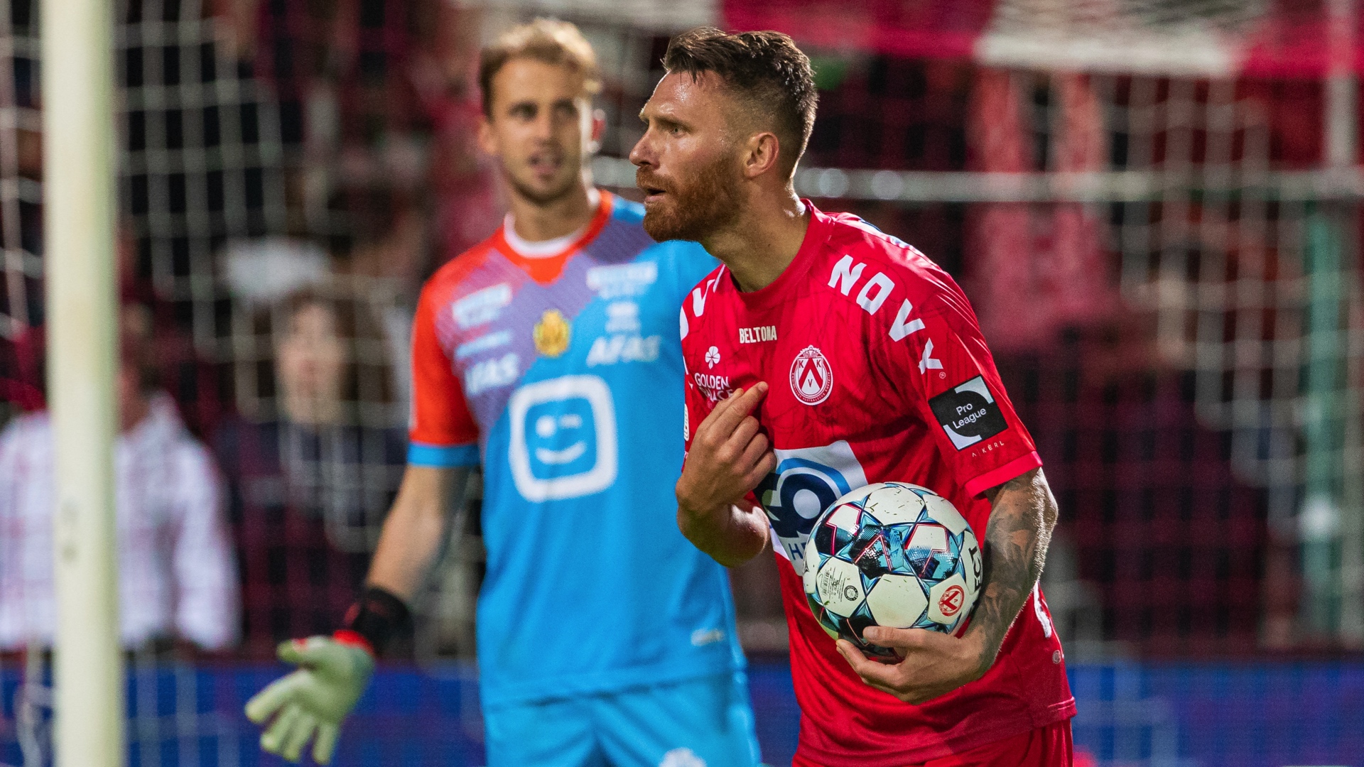 Royal Excel Mouscron : Teddy Chevalier signe au Canonnier