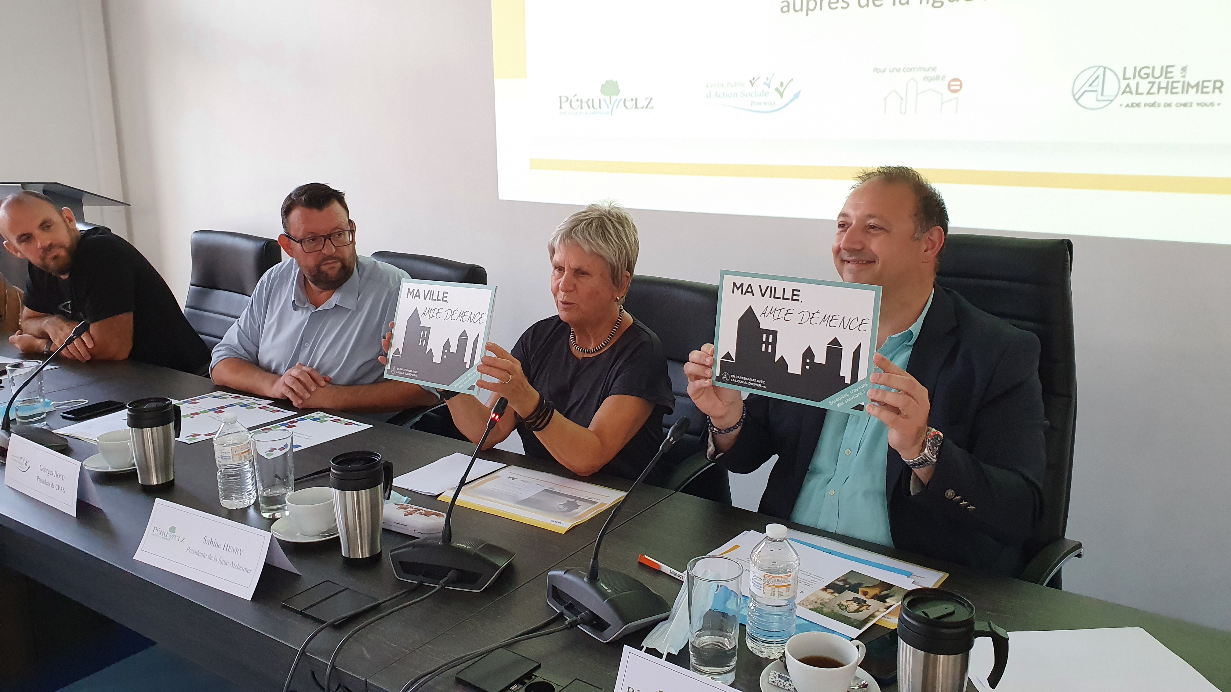 Maladie d'Alzheimer : la Ville et le CPAS de Péruwelz signent la charte «Ville Amie Démence»