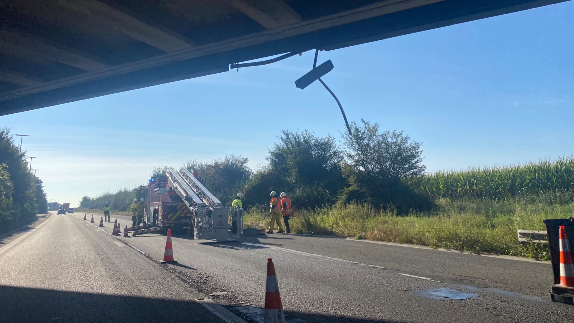 Une intervention technique sur un pont de l'E42 provoque des ralentissements entre Antoing et Maubray