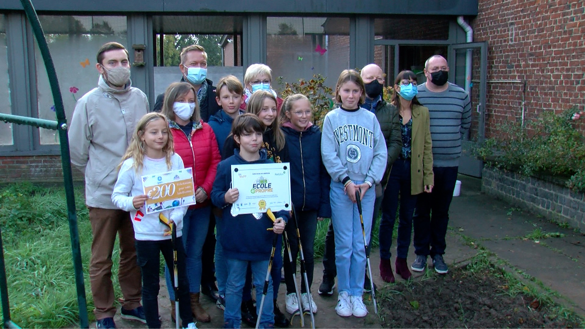 L'école communale de Mainvault a reçu le label «école plus propre»