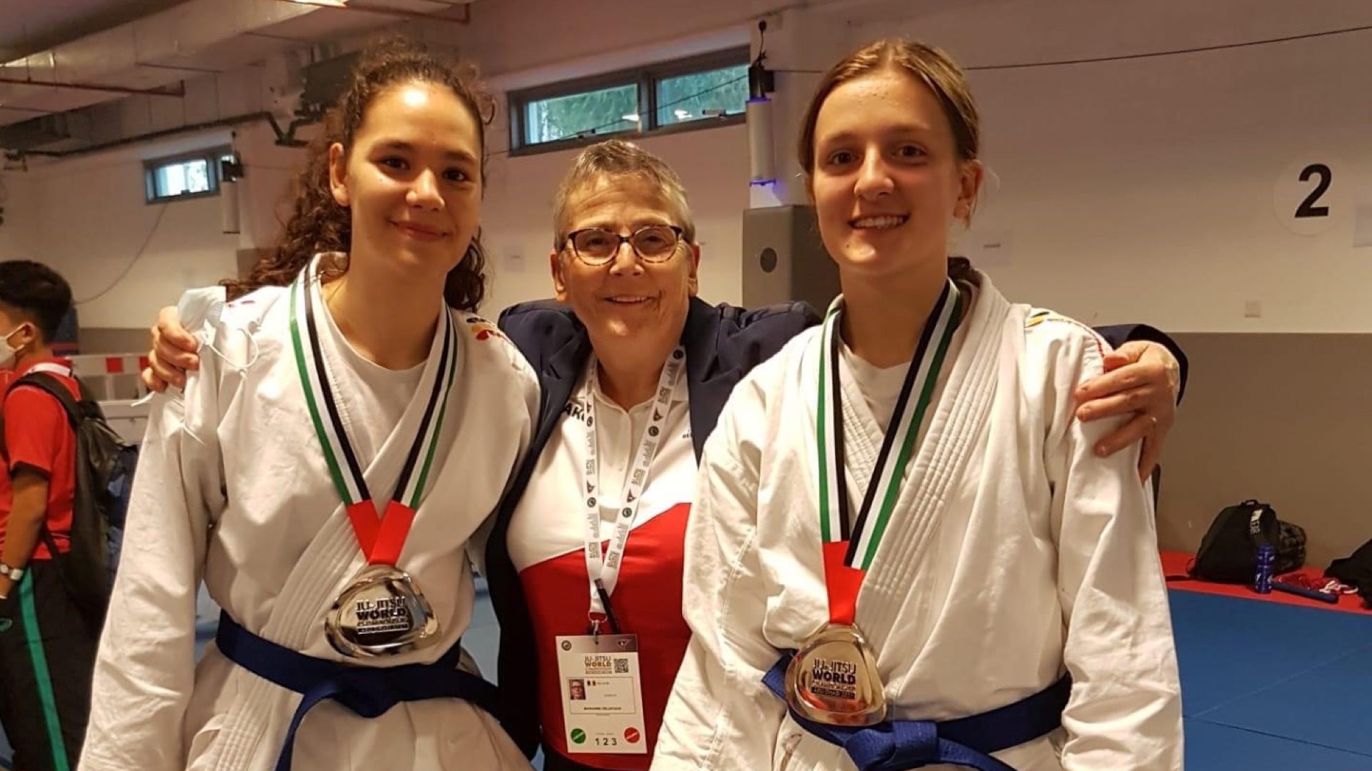Loane Collie et Morgan Rapilly, vice-championnes du monde Ju-Jitsu duo