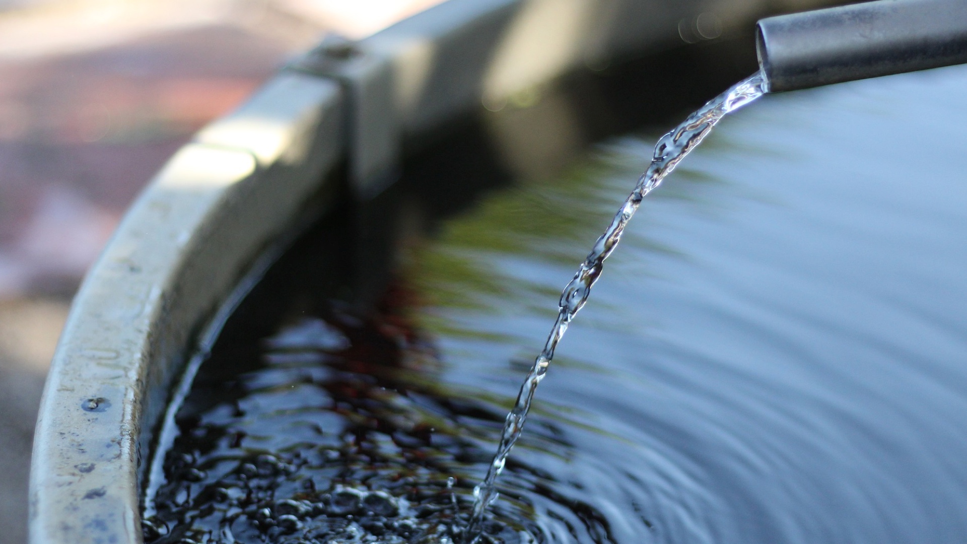 Pollution à Ath : interdiction de capter l'eau dans un rayon de 100 mètres autour de l'entreprise Flaurea