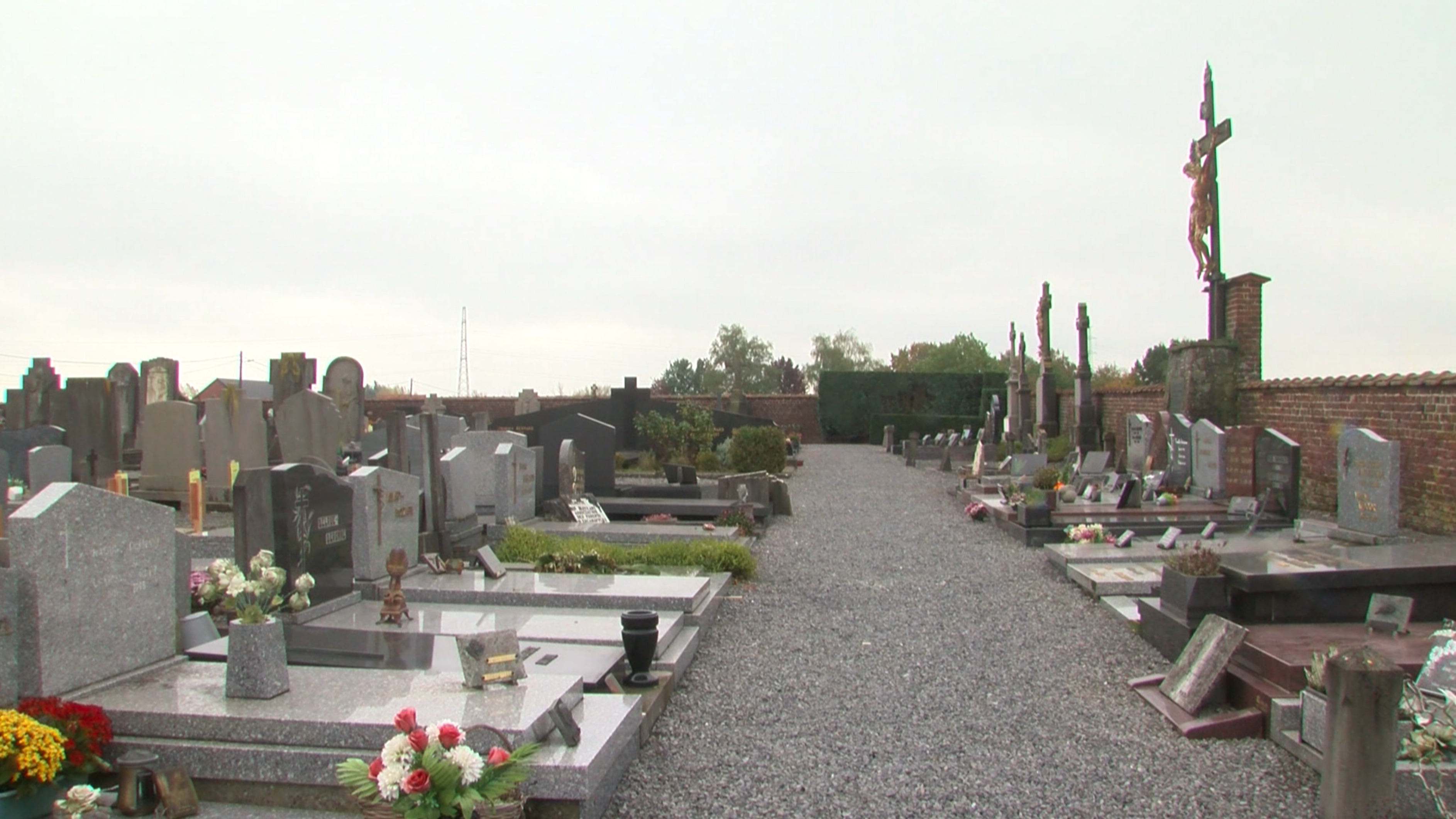 La réouverture du cimetière de Celles postposée au 25 mai