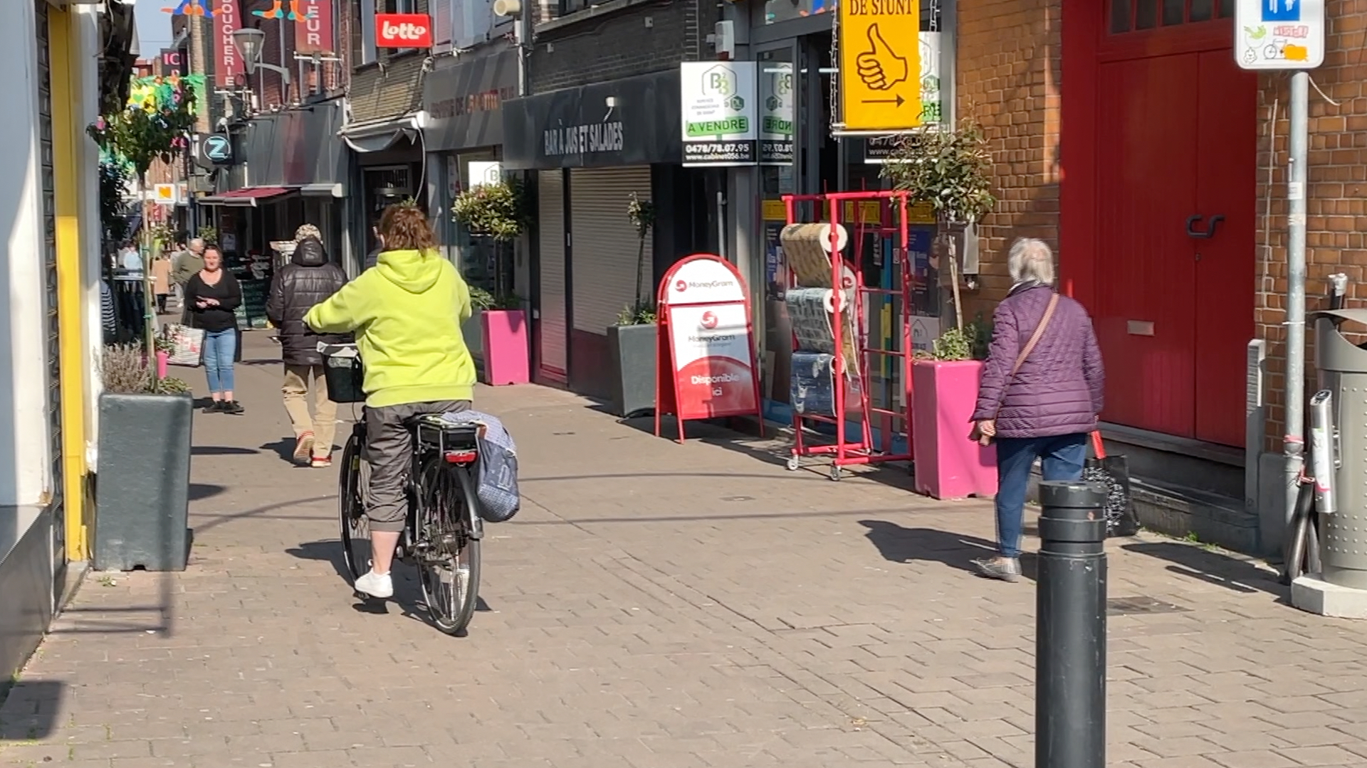 Mouscron : les vélos et trottinettes finalement interdits sur la Grand-Place et la Petite Rue entre 7h30 et 19h
