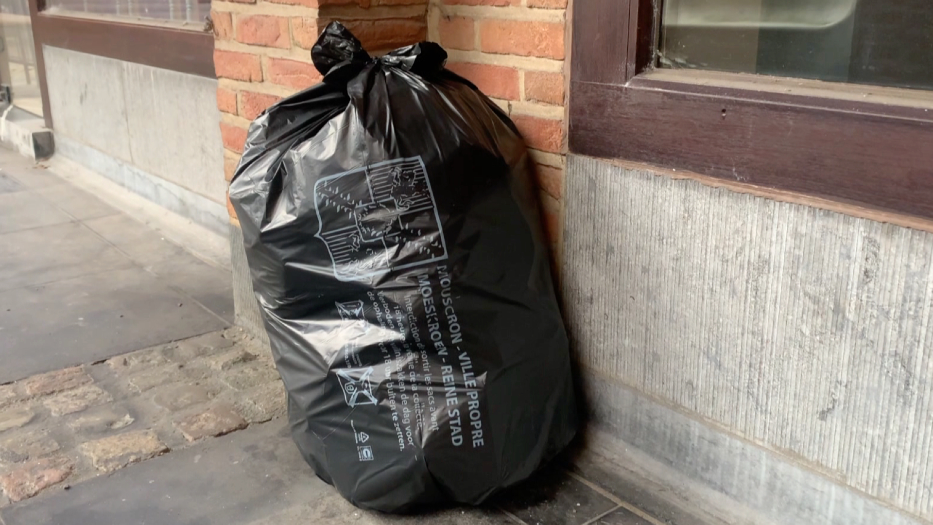 Mouscron : l'augmentation de prix des sacs poubelles reportée