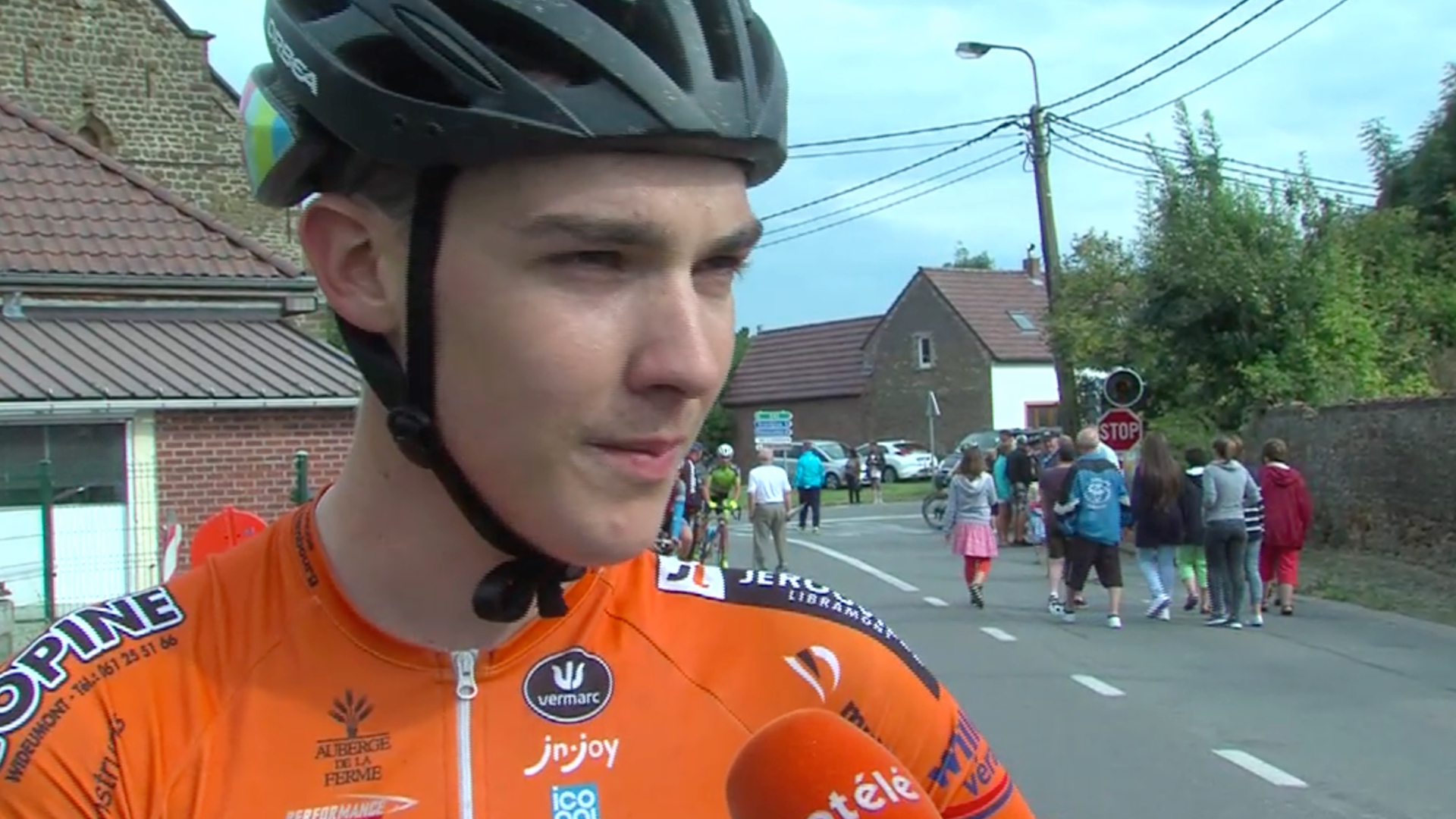 Le cycliste Quentin Thérain perd la vie dans un accident sur la N50 à Bury