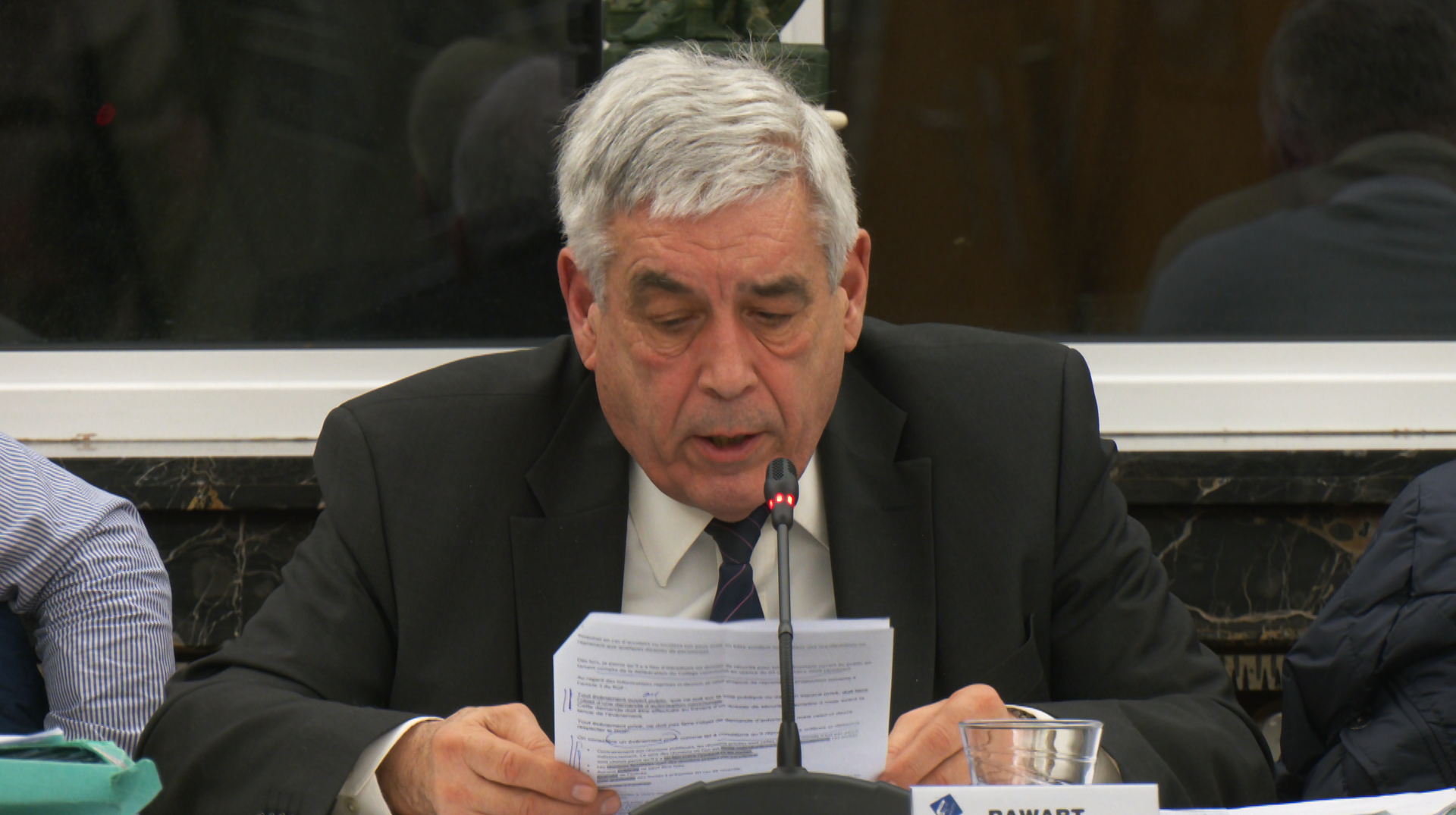 Leuze : le bourgmestre Lucien Rawart désavoué au conseil communal