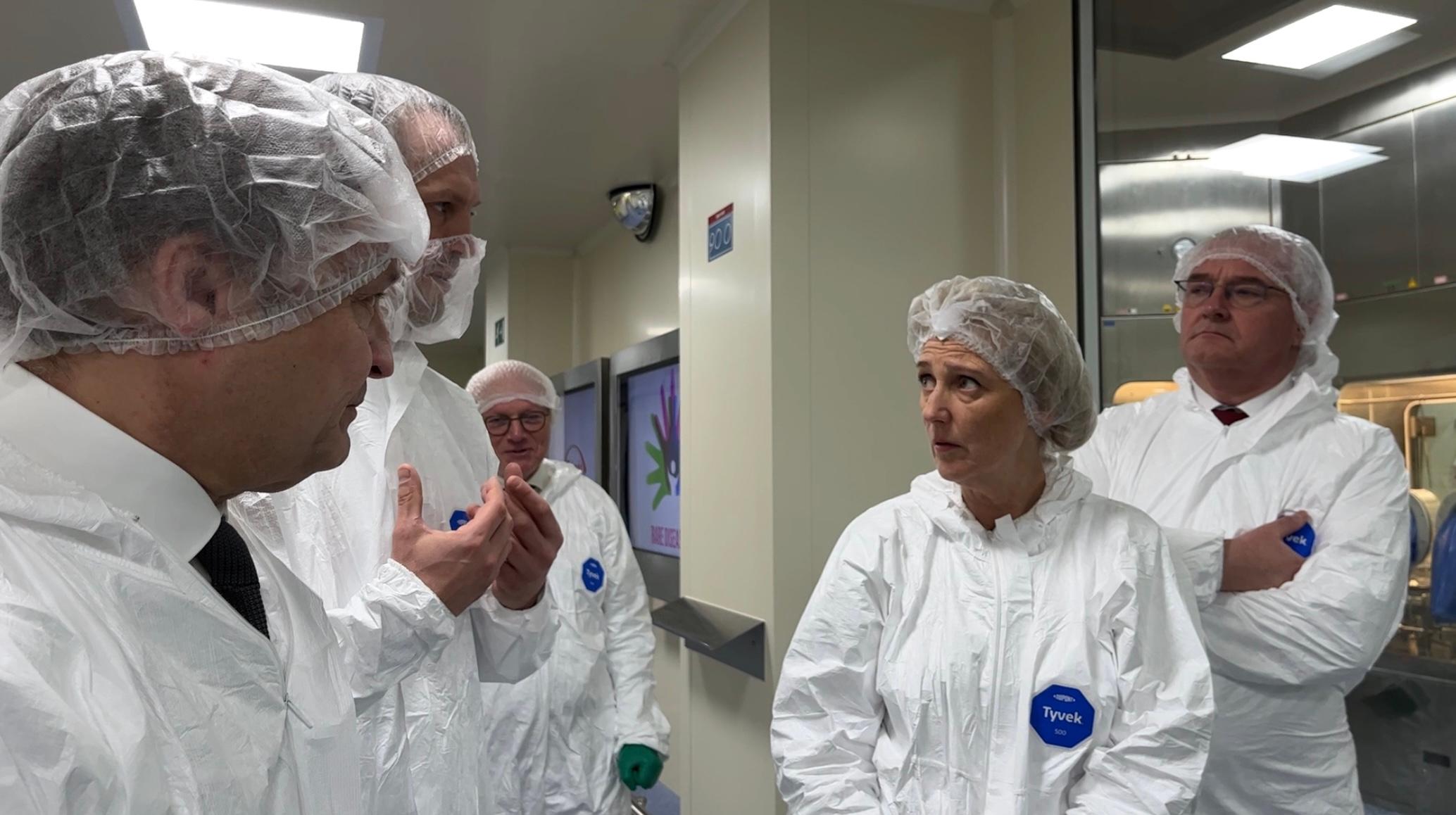 La princesse Astrid en visite chez Takeda à Lessines à l'occasion de la journée mondiale des maladies rares