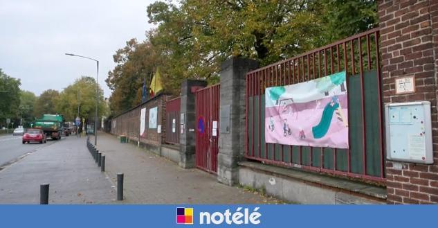 Autocollant BMX Old School UGP Numéro 5 Bleu - Sticker Rétro - Pour Casque, Cadre, Planche