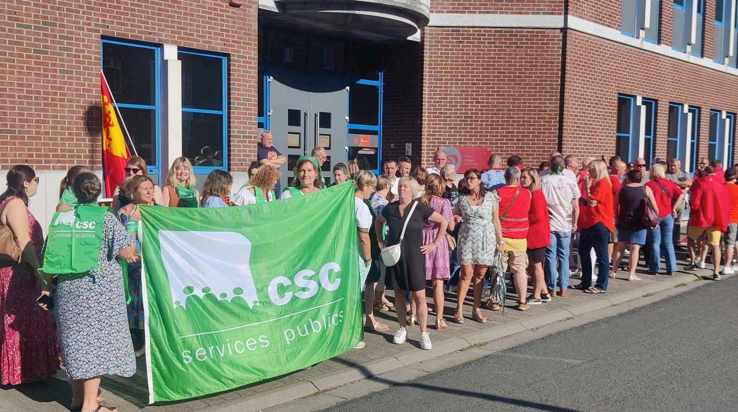 Tournai : une action syndicale pour exiger le maintien des bureaux de l'ONEM