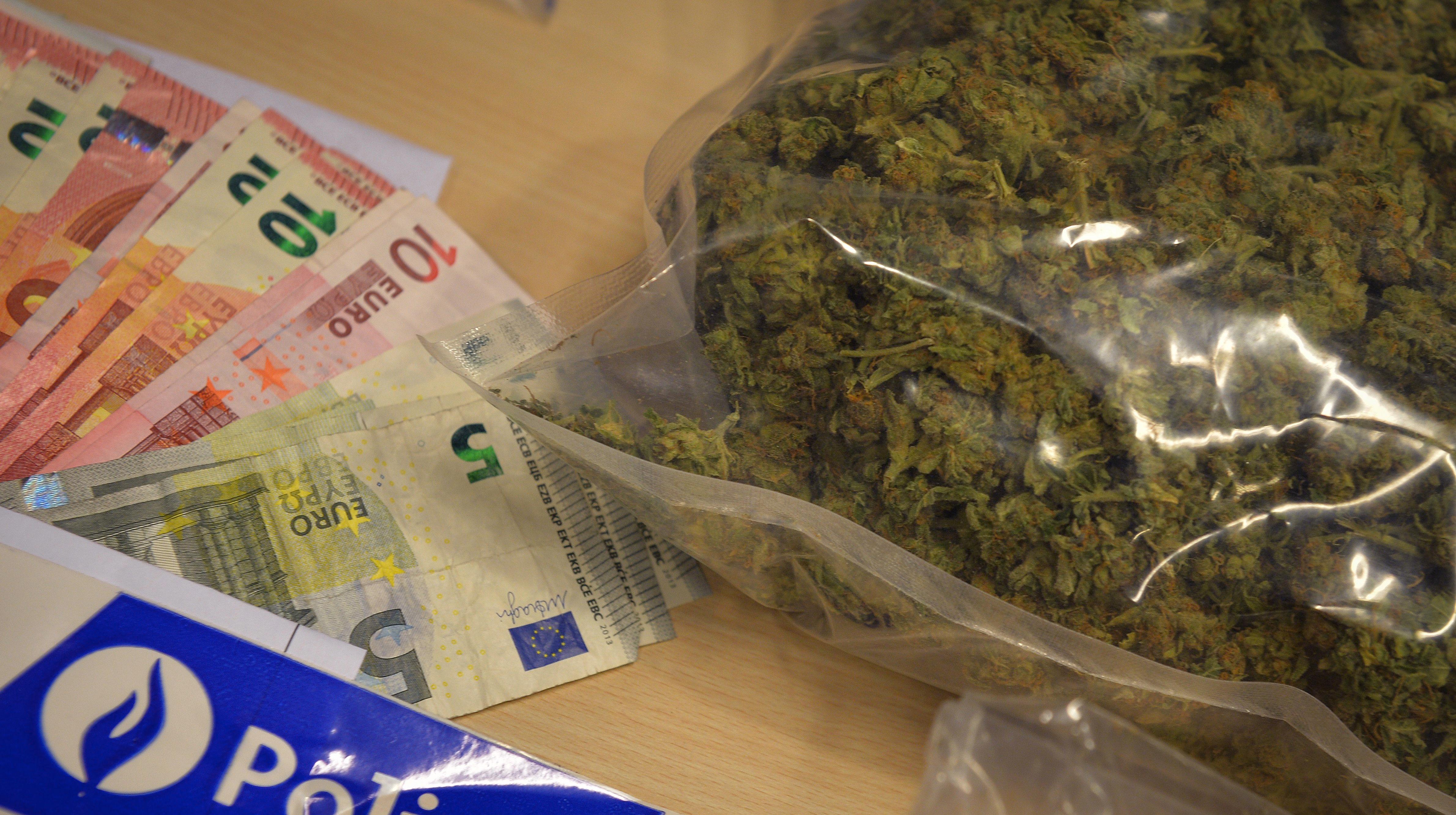 Trafic de drogues à Tournai : trois individus pris en flagrant délit de vente