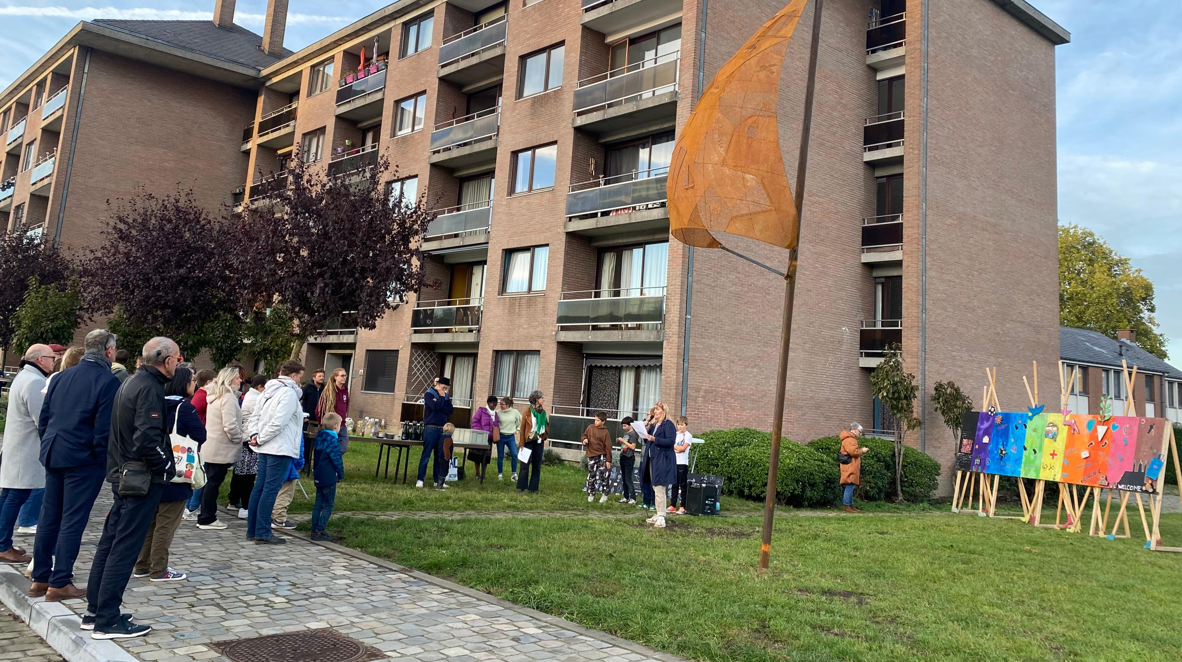 Tournai : une sculpture en forme de voile pour symboliser la rencontre entre jeunes d'horizons différents