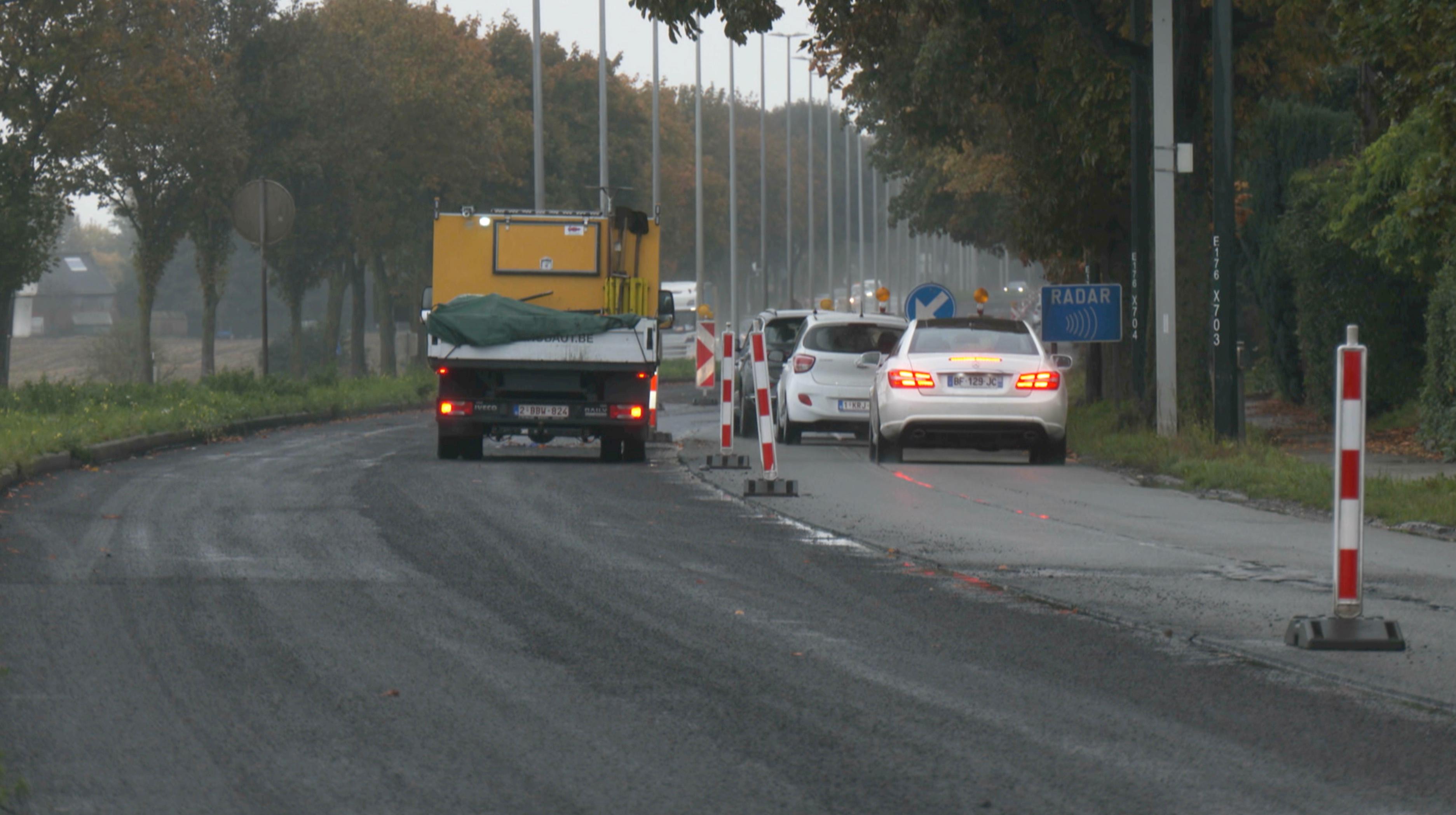 Mouscron : la route express continue à bouchonner et à faire du bruit