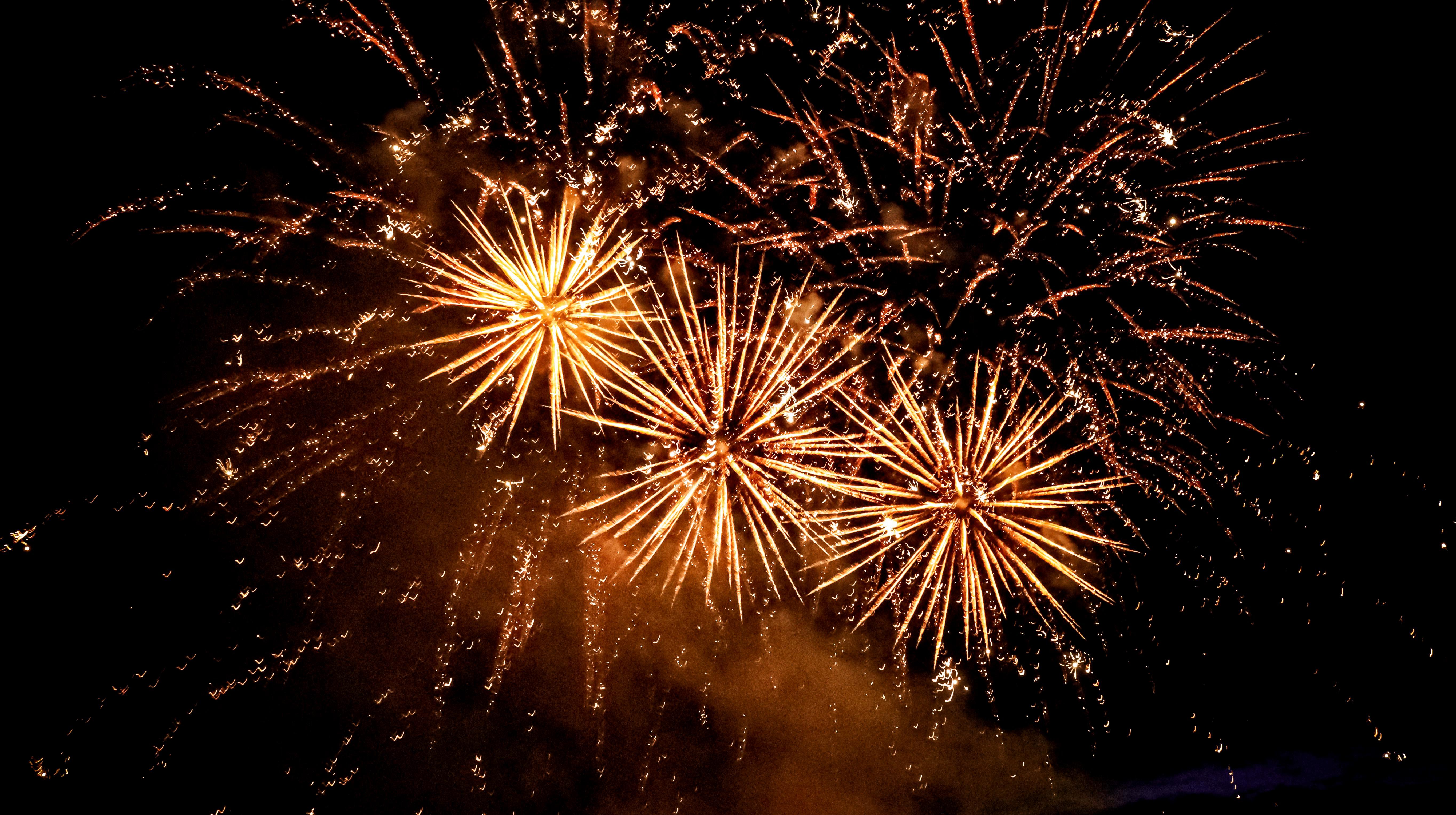 Plusieurs villes décident d'annuler leur feu d'artifice pour le Nouvel An : celui de Tournai est maintenu