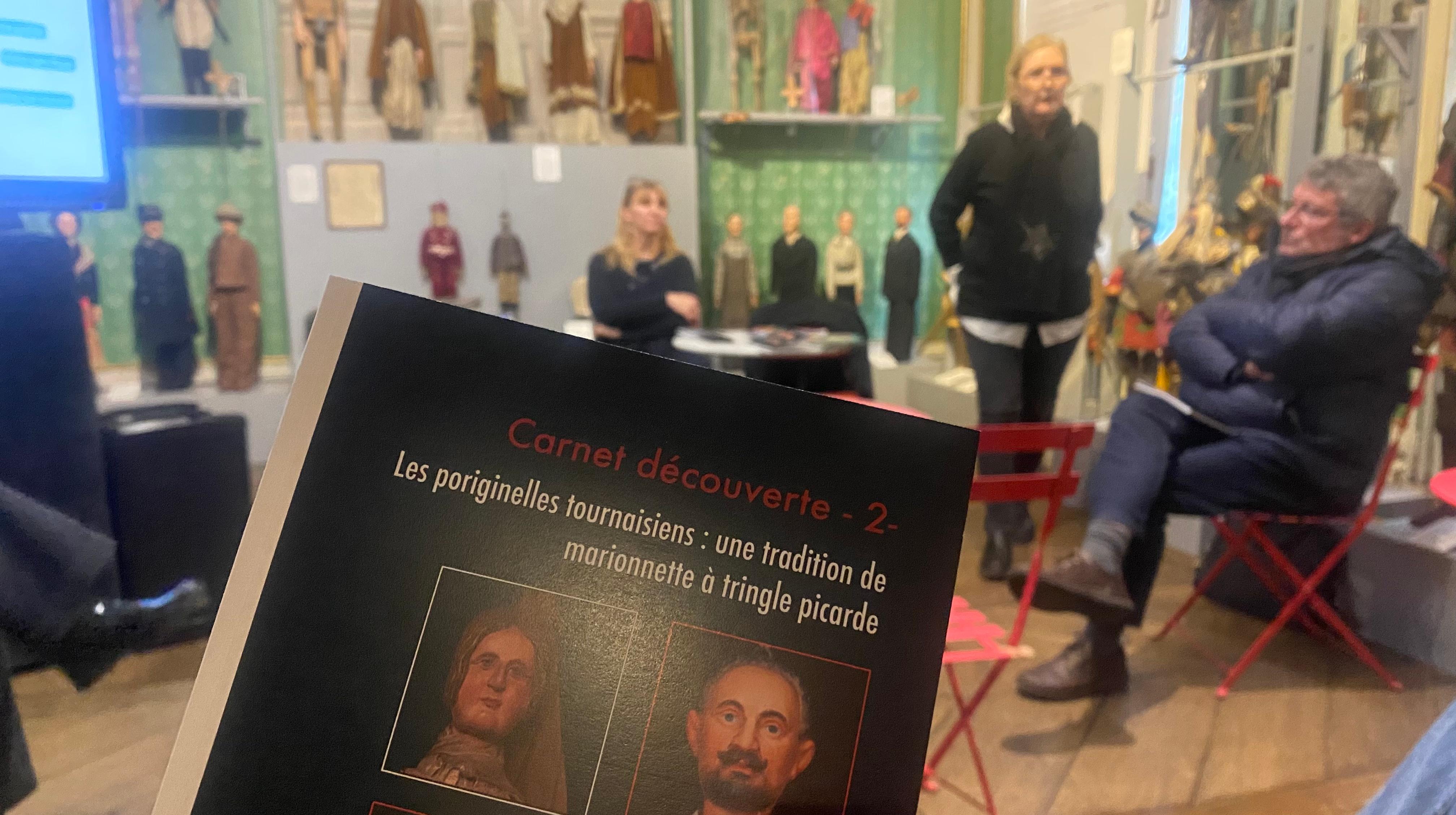 Les Poriginelles tournaisiens dans un carnet découverte du Musée de la Marionnette
