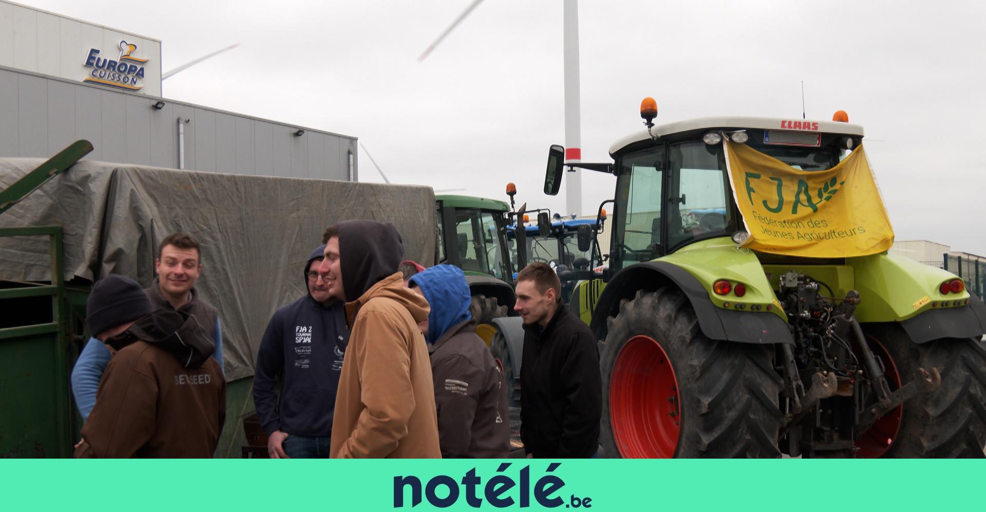 Orcq Tournai : les jeunes agriculteurs bloquent symboliquement une ...