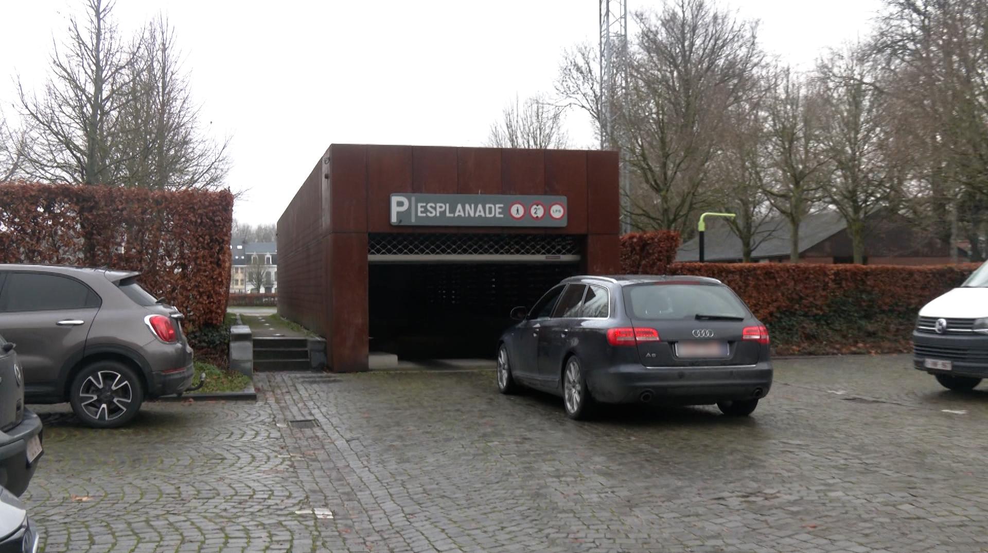 Ath : la vente du parking de l'Esplanade à une société privée relance le débat sur le stationnement