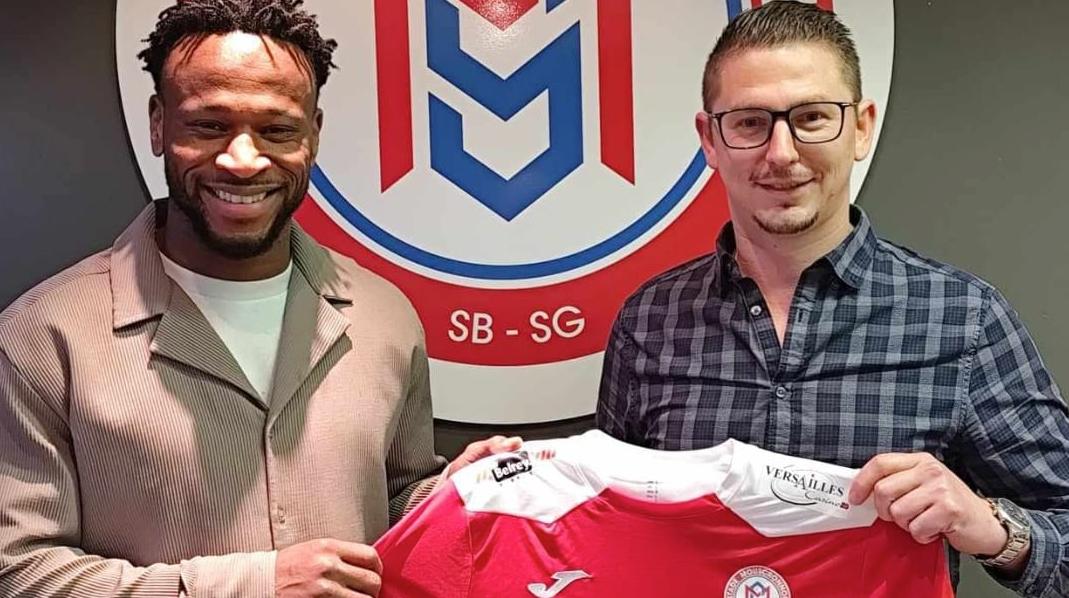 Football : le Stade Mouscronnois réalise un gros coup en transférant Vinny Mayélé