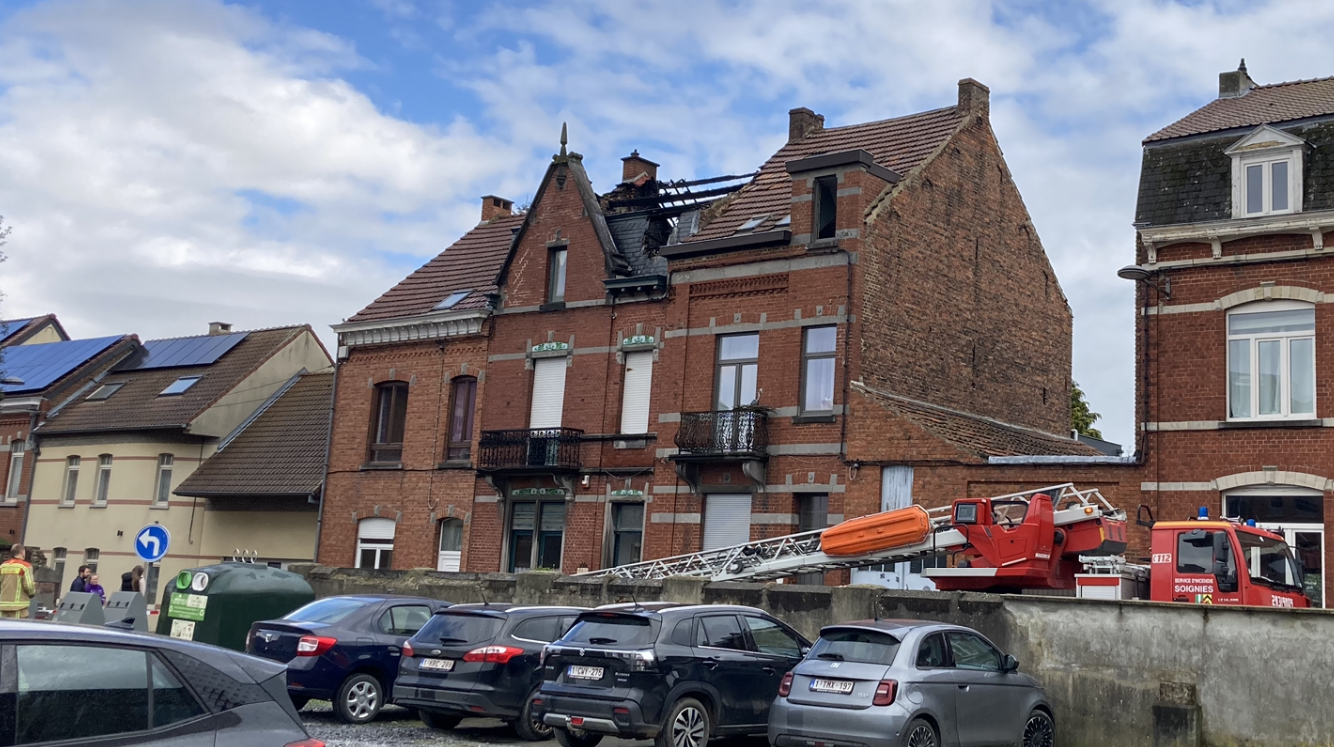 Une maison touchée par un incendie dans la rue des Écoles à Enghien