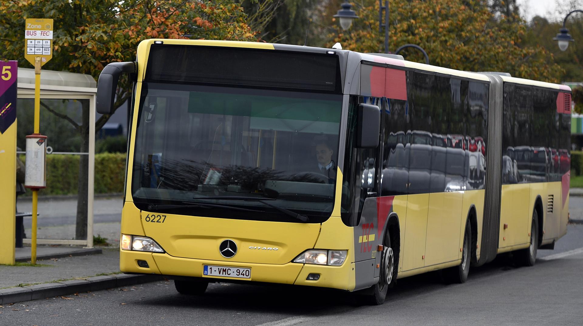 Bonne nouvelle pour les élèves d’Estaimpuis : le TEC va remplacer le bus simple du matin par un bus articulé