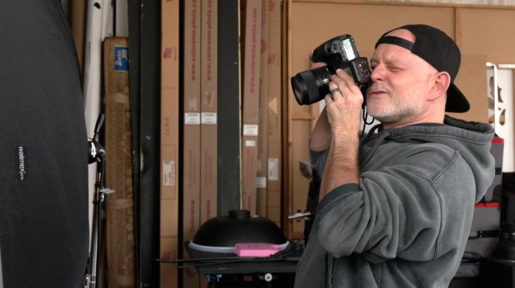 Portrait de Gaëtan Caputo, un photographe du Pays Vert